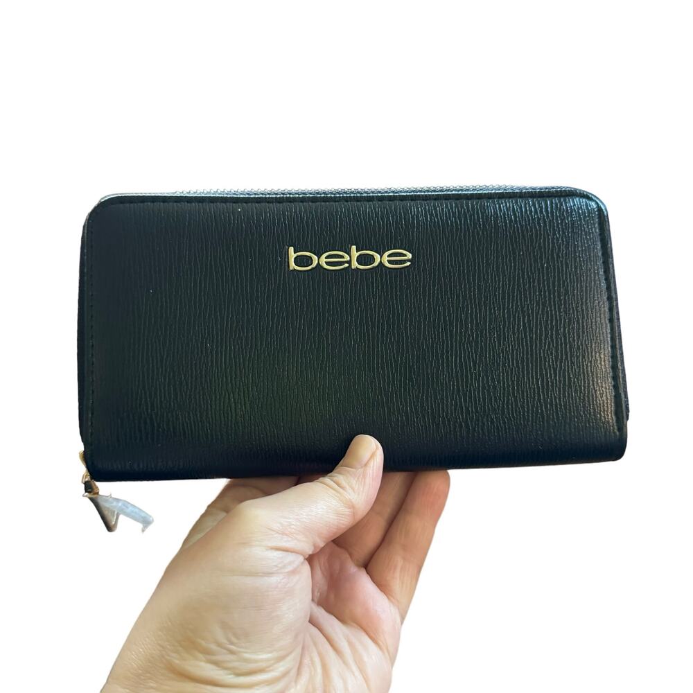 Bebe Textured Faux Leather Wallet Gold Zipper NWOT Missing Crossbody Strap OS
